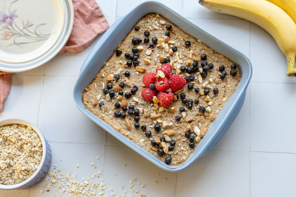 Ovnsbakt havregrøt med eple og banan